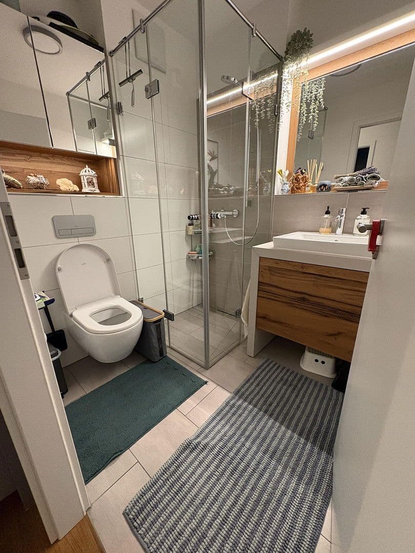 Predaj bytu 3-izbový 100 m², Berlin, Berlín Predaj bytu 3-izbový 100 m², Berlin, Berlín