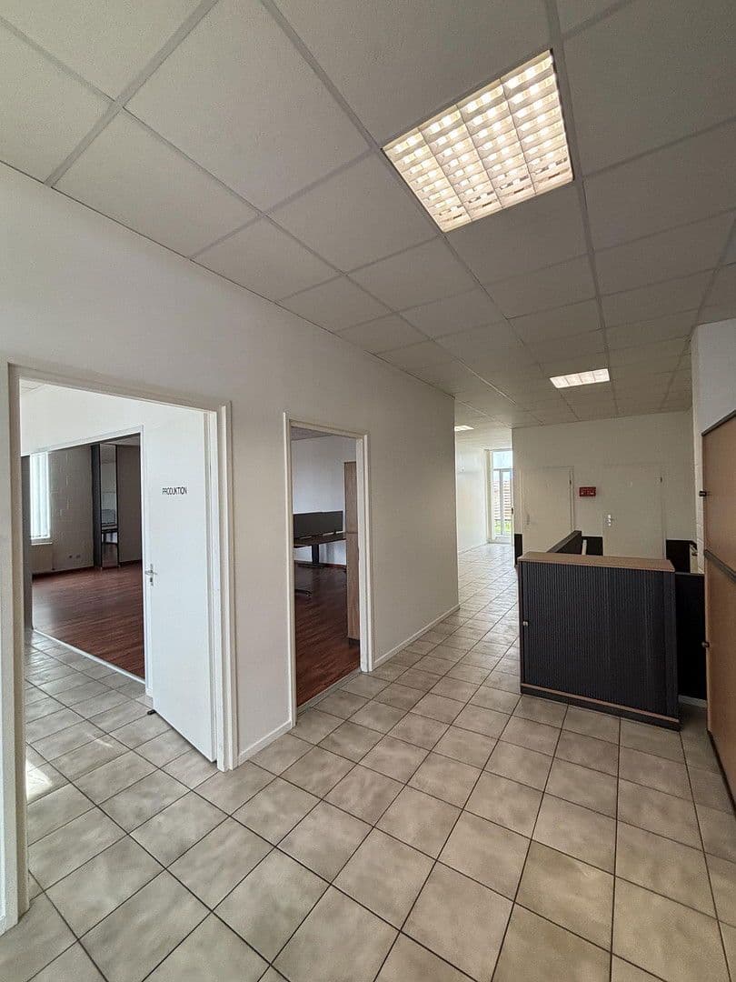 Prenájom kancelárie 275 m², Weihersfeld 34, Brüggen, Severné Porýnie - Westfálsko Prenájom kancelárie 275 m², Weihersfeld 34, Brüggen, Severné Porýnie - Westfálsko