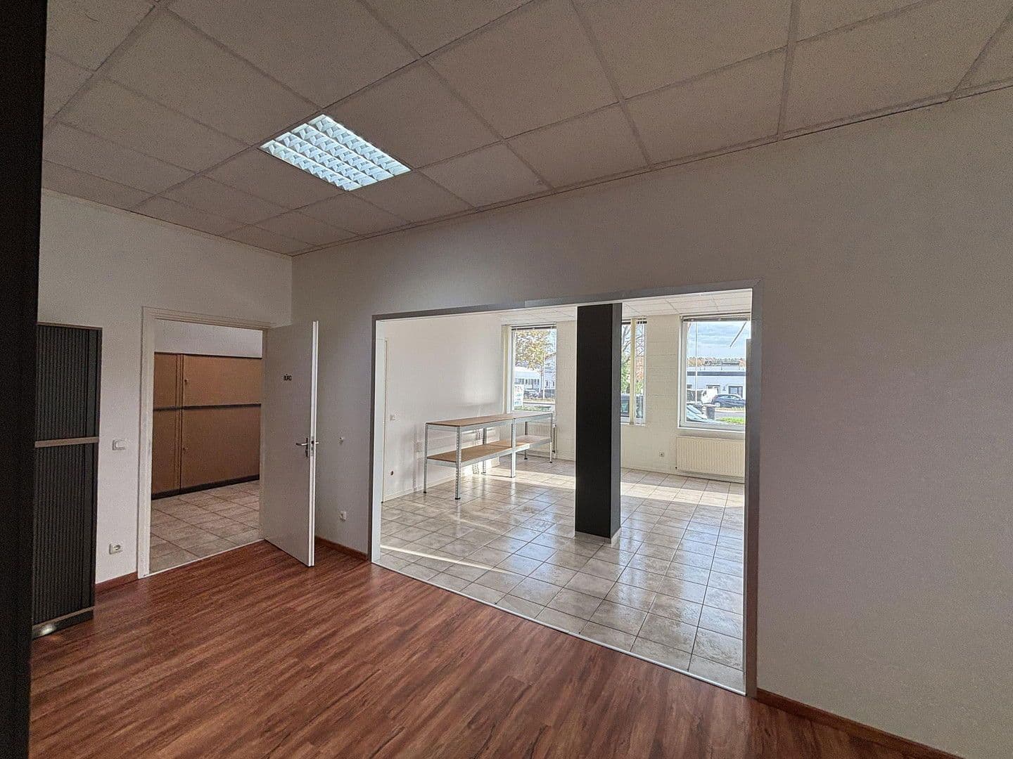 Prenájom kancelárie 275 m², Weihersfeld 34, Brüggen, Severné Porýnie - Westfálsko Prenájom kancelárie 275 m², Weihersfeld 34, Brüggen, Severné Porýnie - Westfálsko