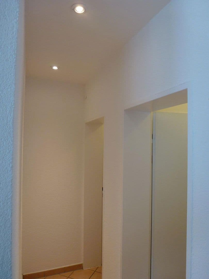 Prenájom nebytového priestoru 350 m², Rödermark, Hesensko Prenájom nebytového priestoru 350 m², Rödermark, Hesensko