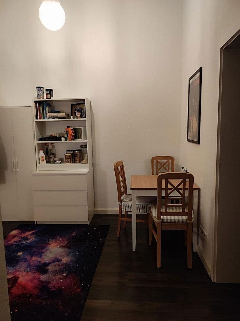 Prenájom bytu 2-izbový 38 m², Hatzfeldstraße 6, Düsseldorf, Severné Porýnie - Westfálsko Prenájom bytu 2-izbový 38 m², Hatzfeldstraße 6, Düsseldorf, Severné Porýnie - Westfálsko