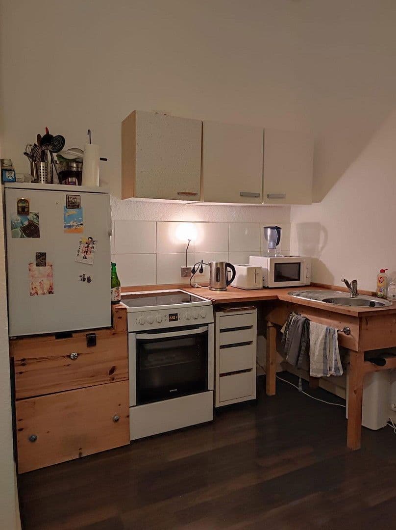 Prenájom bytu 2-izbový 38 m², Hatzfeldstraße 6, Düsseldorf, Severné Porýnie - Westfálsko Prenájom bytu 2-izbový 38 m², Hatzfeldstraße 6, Düsseldorf, Severné Porýnie - Westfálsko