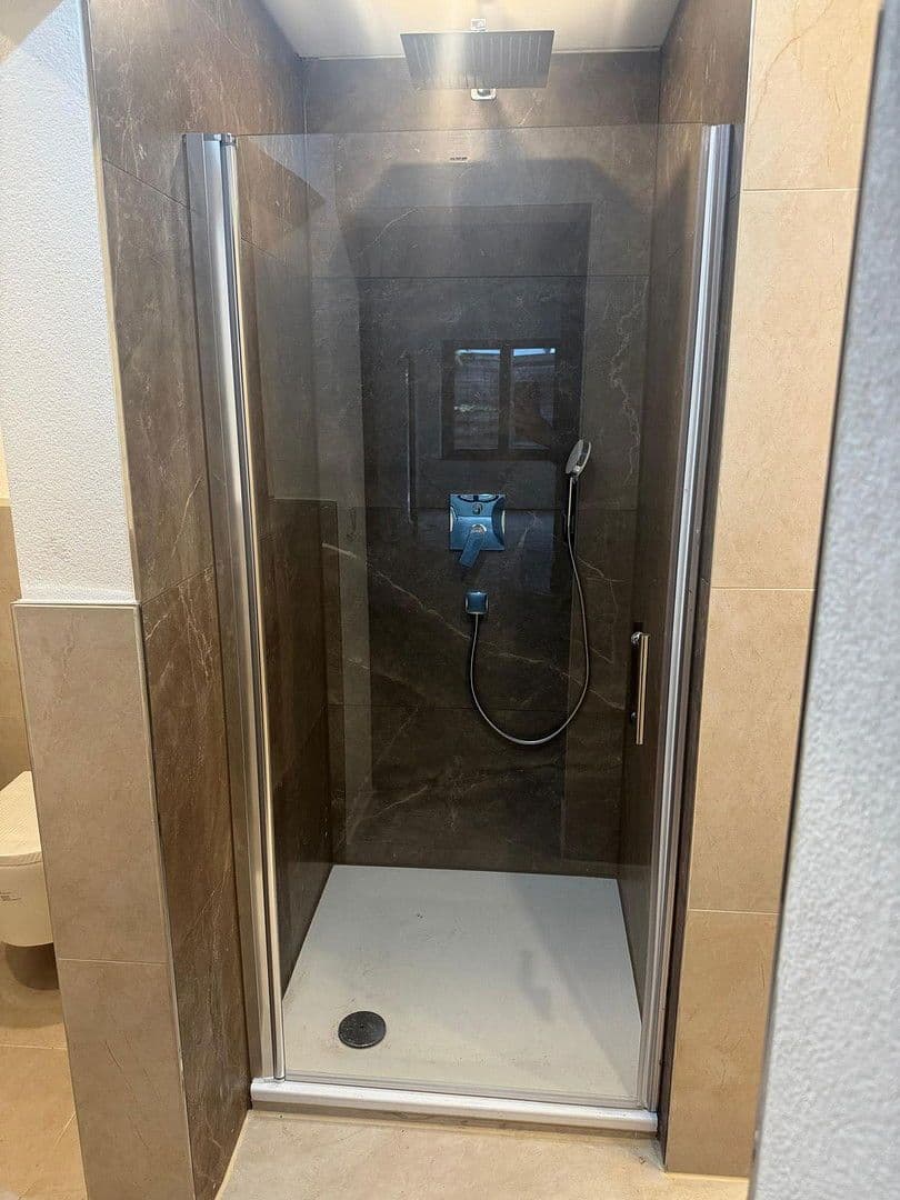 Prenájom bytu 2-izbový 84 m², Wendlingen am Neckar, Bádensko-Wurttembersko Prenájom bytu 2-izbový 84 m², Wendlingen am Neckar, Bádensko-Wurttembersko