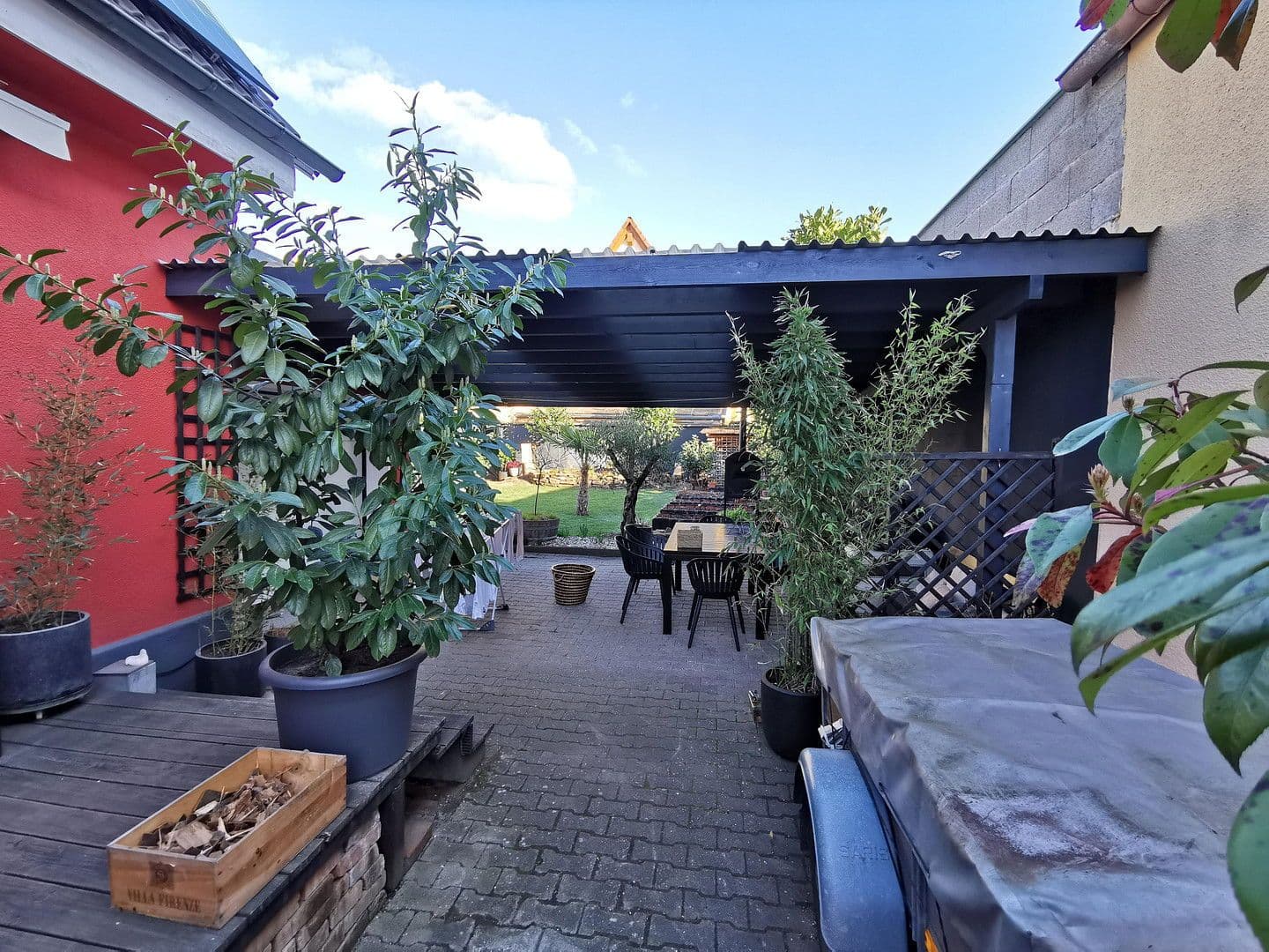 Predaj domu 137 m², pozemek 376 m², Durmersheim, Bádensko-Wurttembersko Predaj domu 137 m², pozemek 376 m², Durmersheim, Bádensko-Wurttembersko