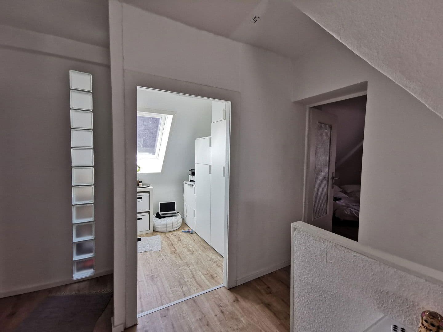 Predaj domu 137 m², pozemek 376 m², Durmersheim, Bádensko-Wurttembersko Predaj domu 137 m², pozemek 376 m², Durmersheim, Bádensko-Wurttembersko