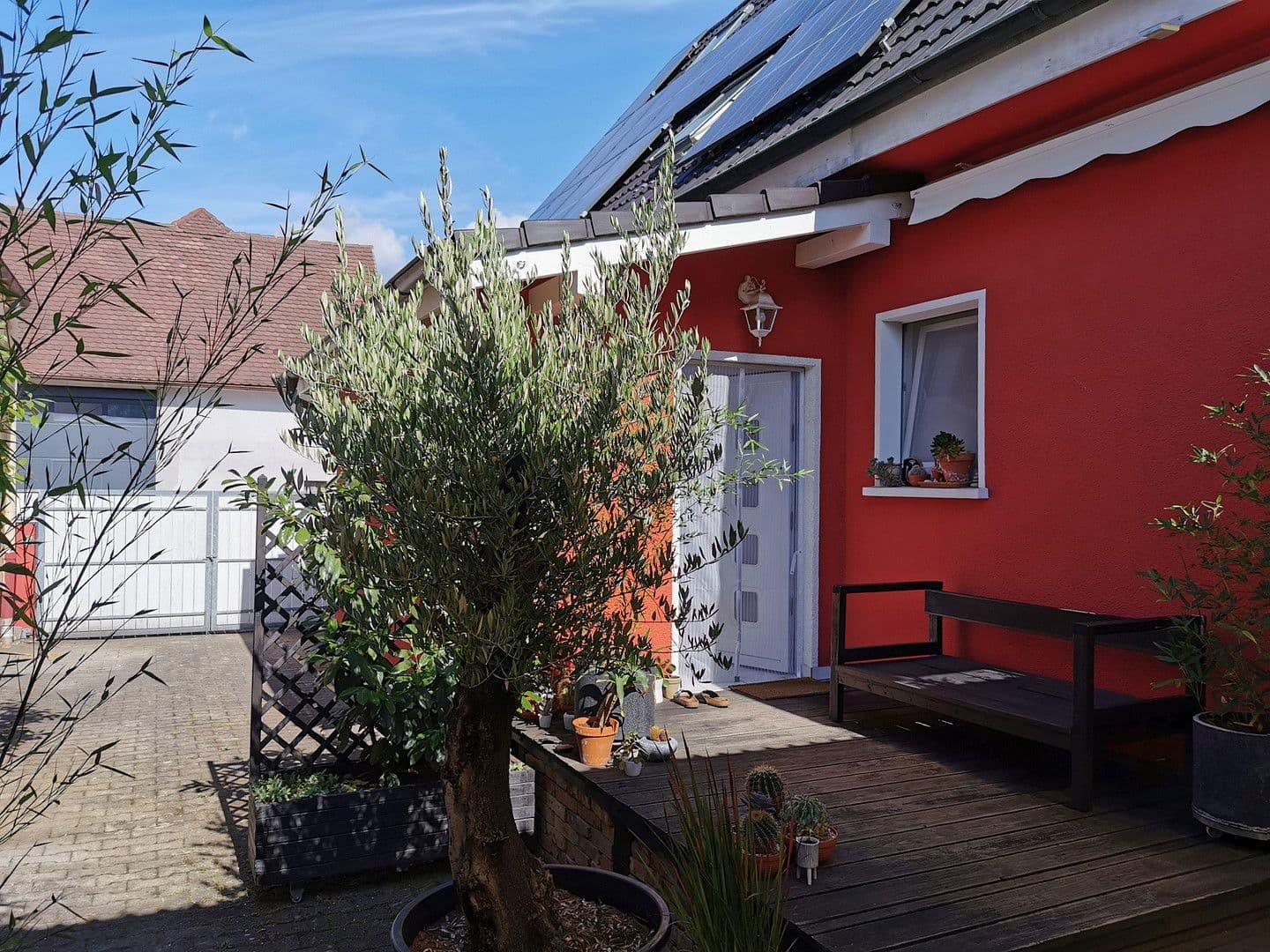 Predaj domu 137 m², pozemek 376 m², Durmersheim, Bádensko-Wurttembersko Predaj domu 137 m², pozemek 376 m², Durmersheim, Bádensko-Wurttembersko