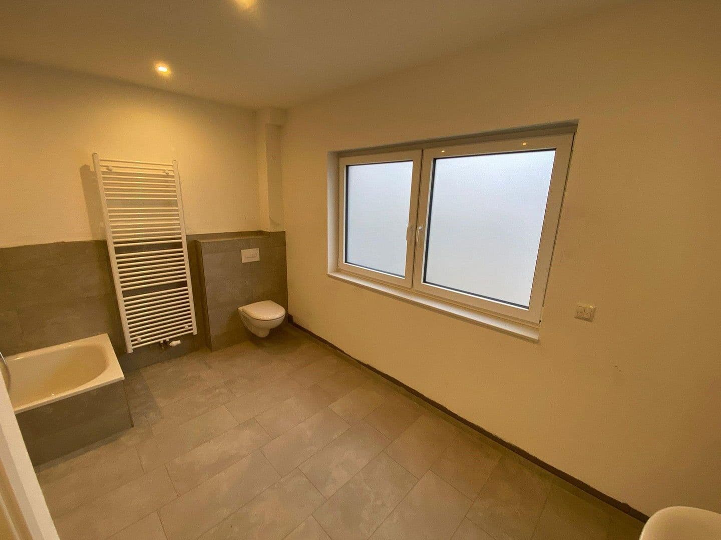 Predaj domu 138 m², pozemek 308 m², Südheide, Dolné Sasko Predaj domu 138 m², pozemek 308 m², Südheide, Dolné Sasko