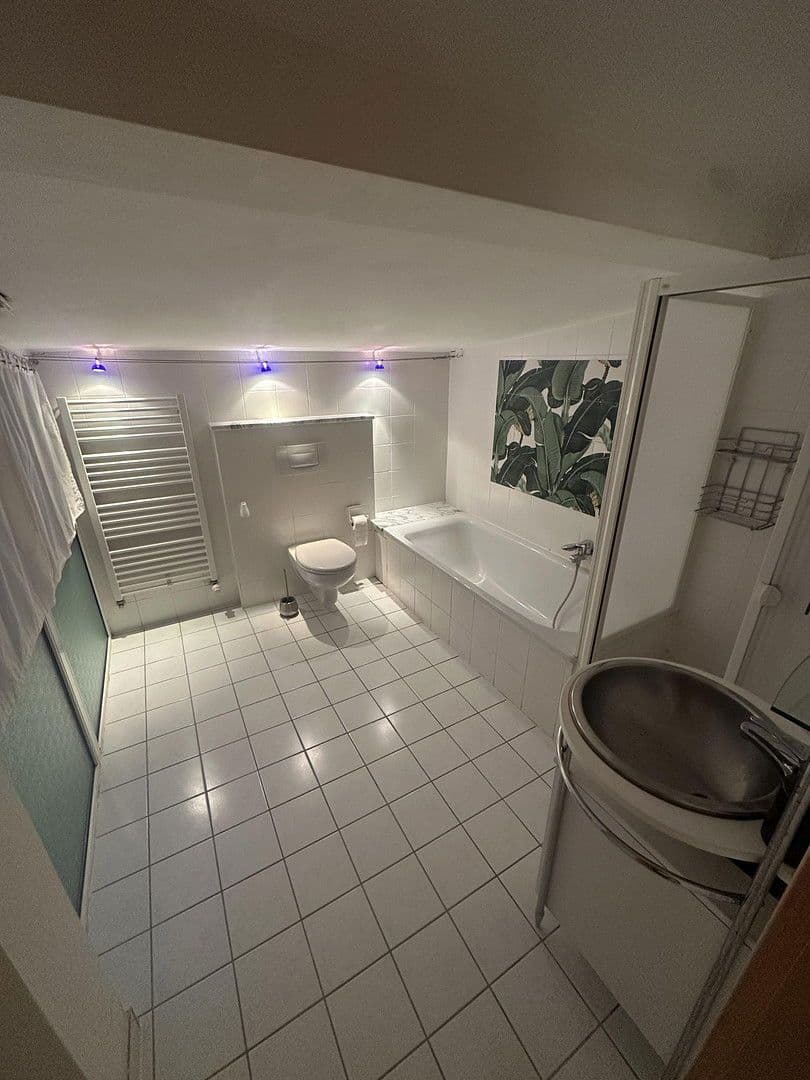 Prenájom bytu 4-izbový 125 m², Vilsbiburg, Bavorsko Prenájom bytu 4-izbový 125 m², Vilsbiburg, Bavorsko