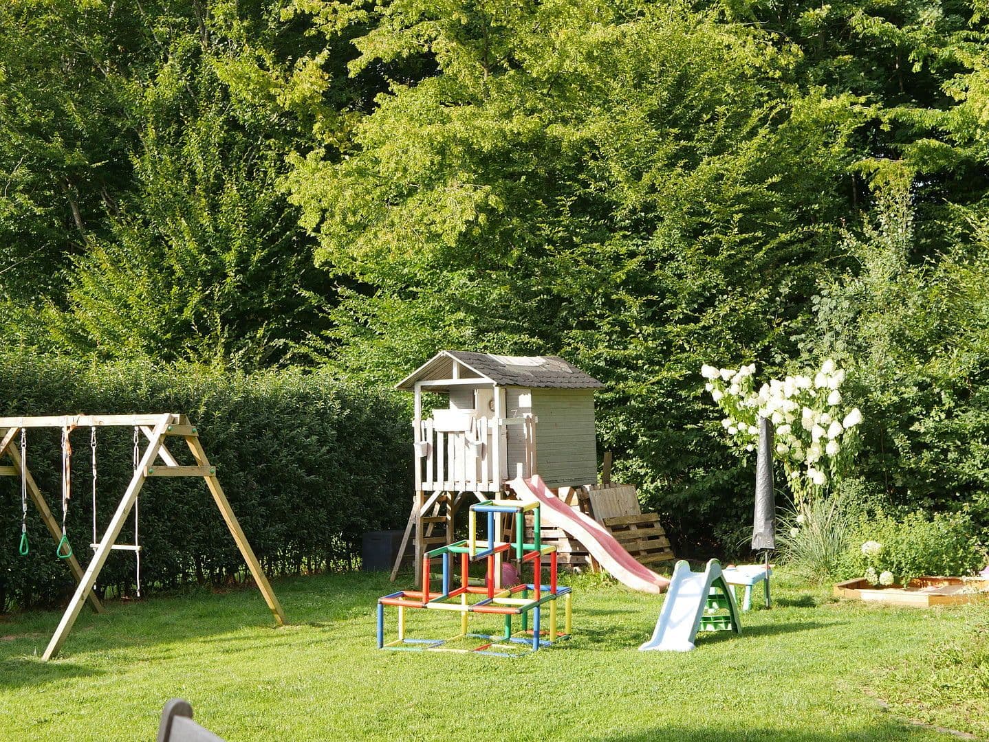 Predaj domu 135 m², pozemek 1.291 m², Schwarzenbek, Šlezvicko-Holštajnsko Predaj domu 135 m², pozemek 1.291 m², Schwarzenbek, Šlezvicko-Holštajnsko