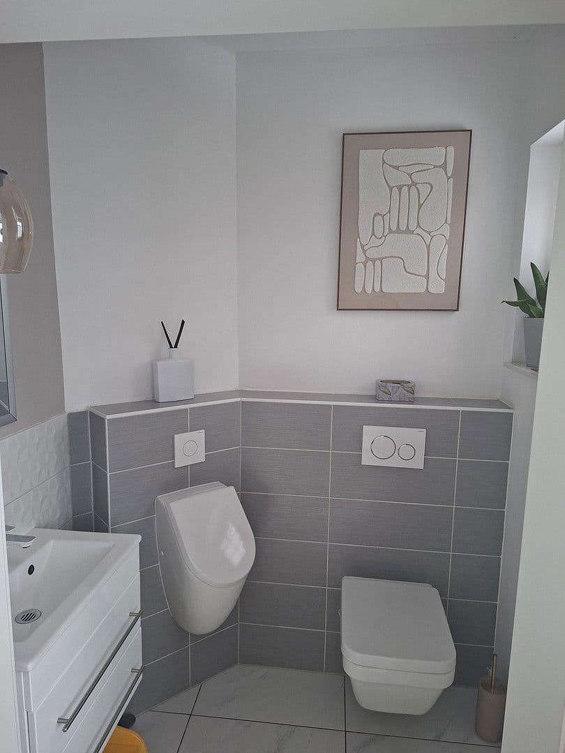 Predaj domu 135 m², pozemek 1.291 m², Schwarzenbek, Šlezvicko-Holštajnsko Predaj domu 135 m², pozemek 1.291 m², Schwarzenbek, Šlezvicko-Holštajnsko