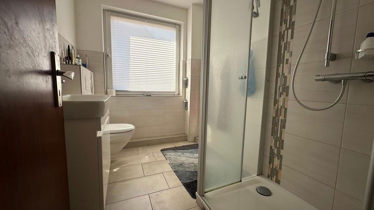 Prenájom bytu 4-izbový 90 m², Norderstedt, Šlezvicko-Holštajnsko Prenájom bytu 4-izbový 90 m², Norderstedt, Šlezvicko-Holštajnsko