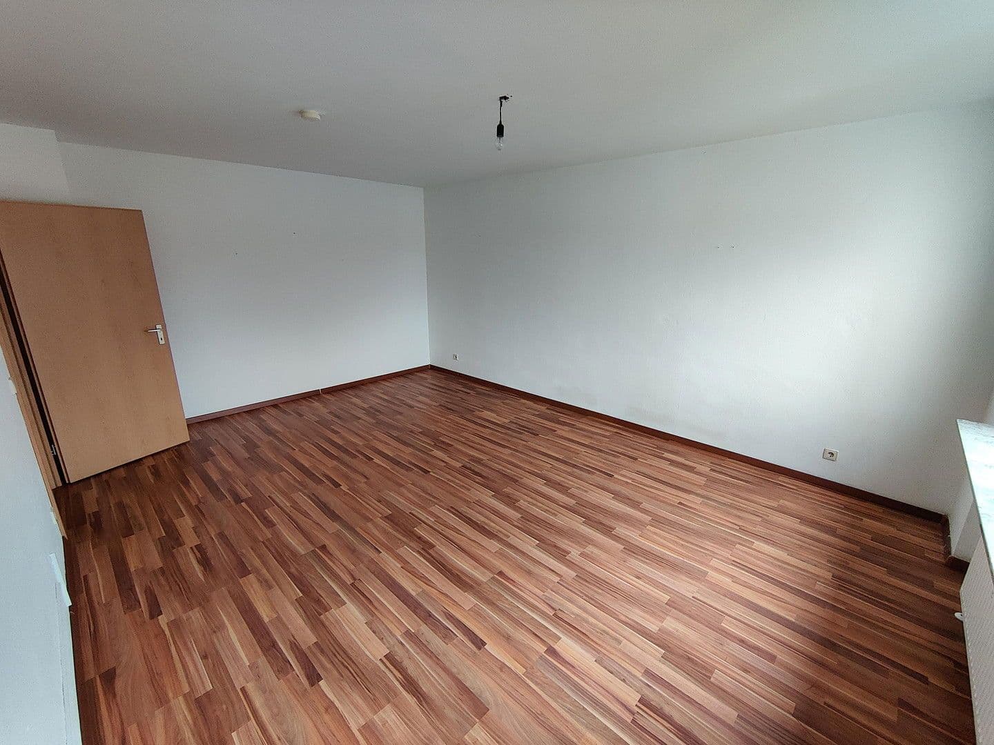 Prenájom bytu 2-izbový 58 m², Mörikestraße 95, Nürtingen, Bádensko-Wurttembersko Prenájom bytu 2-izbový 58 m², Mörikestraße 95, Nürtingen, Bádensko-Wurttembersko