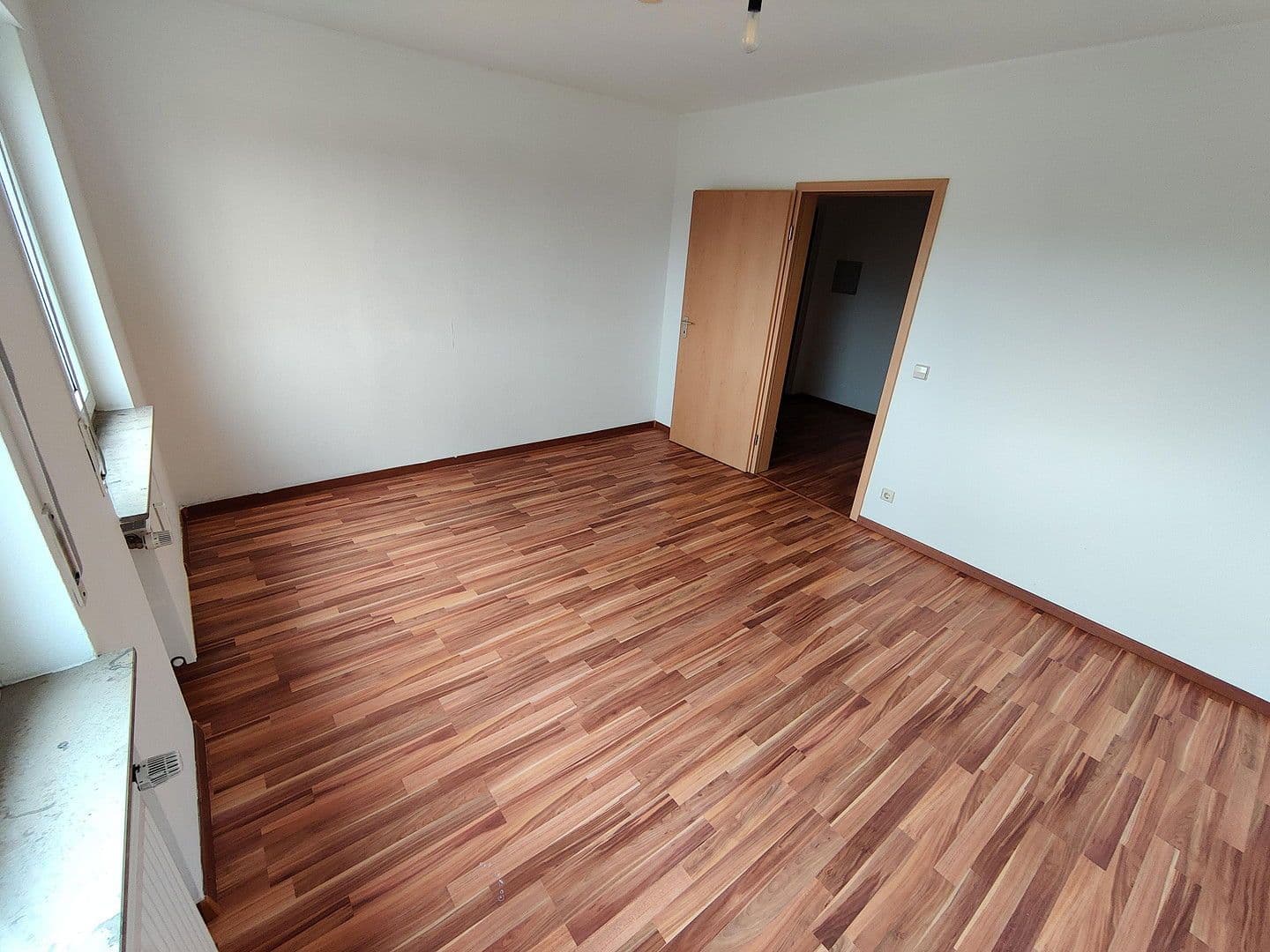 Prenájom bytu 2-izbový 58 m², Mörikestraße 95, Nürtingen, Bádensko-Wurttembersko Prenájom bytu 2-izbový 58 m², Mörikestraße 95, Nürtingen, Bádensko-Wurttembersko