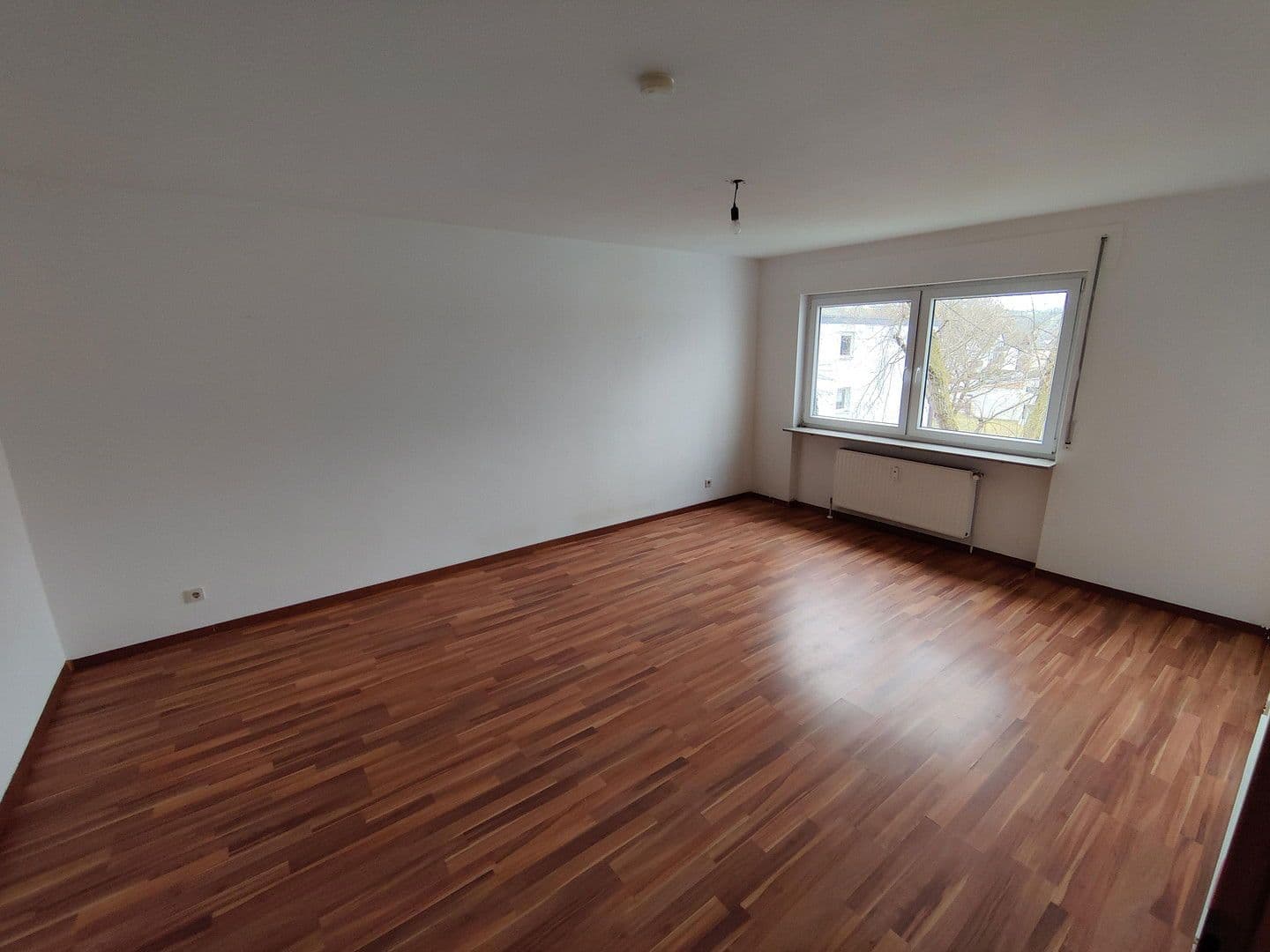 Prenájom bytu 2-izbový 58 m², Mörikestraße 95, Nürtingen, Bádensko-Wurttembersko Prenájom bytu 2-izbový 58 m², Mörikestraße 95, Nürtingen, Bádensko-Wurttembersko