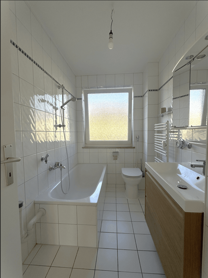 Prenájom bytu 3-izbový 66 m², Milbertshofener Str. 24, München, Bavorsko Prenájom bytu 3-izbový 66 m², Milbertshofener Str. 24, München, Bavorsko