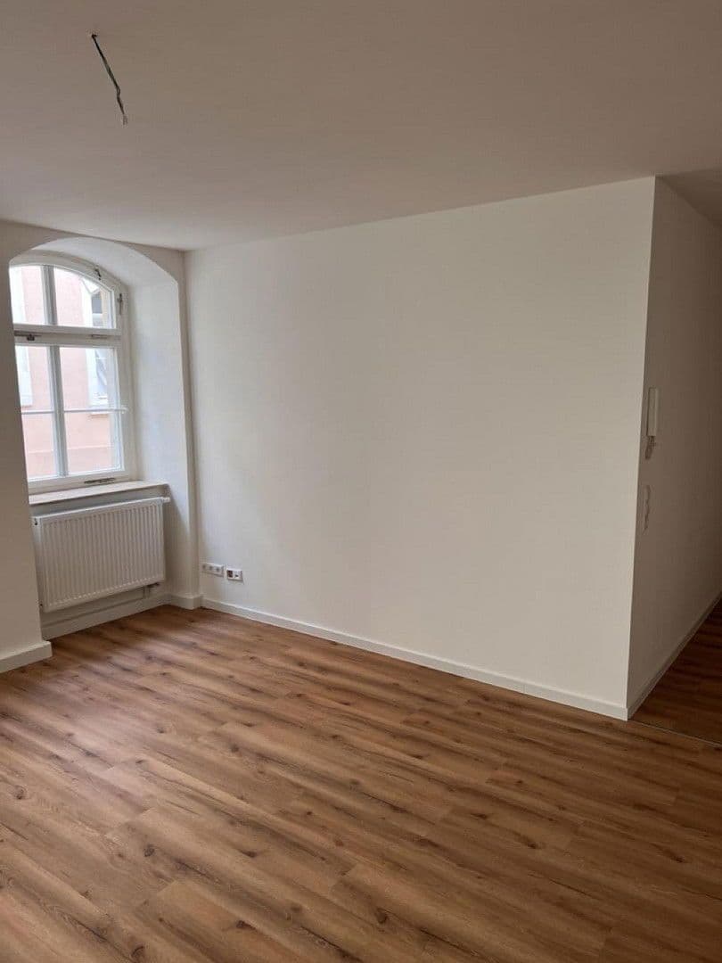 Prenájom bytu 4-izbový 105 m², Schlossegasse 3, Meißen, Sasko Prenájom bytu 4-izbový 105 m², Schlossegasse 3, Meißen, Sasko