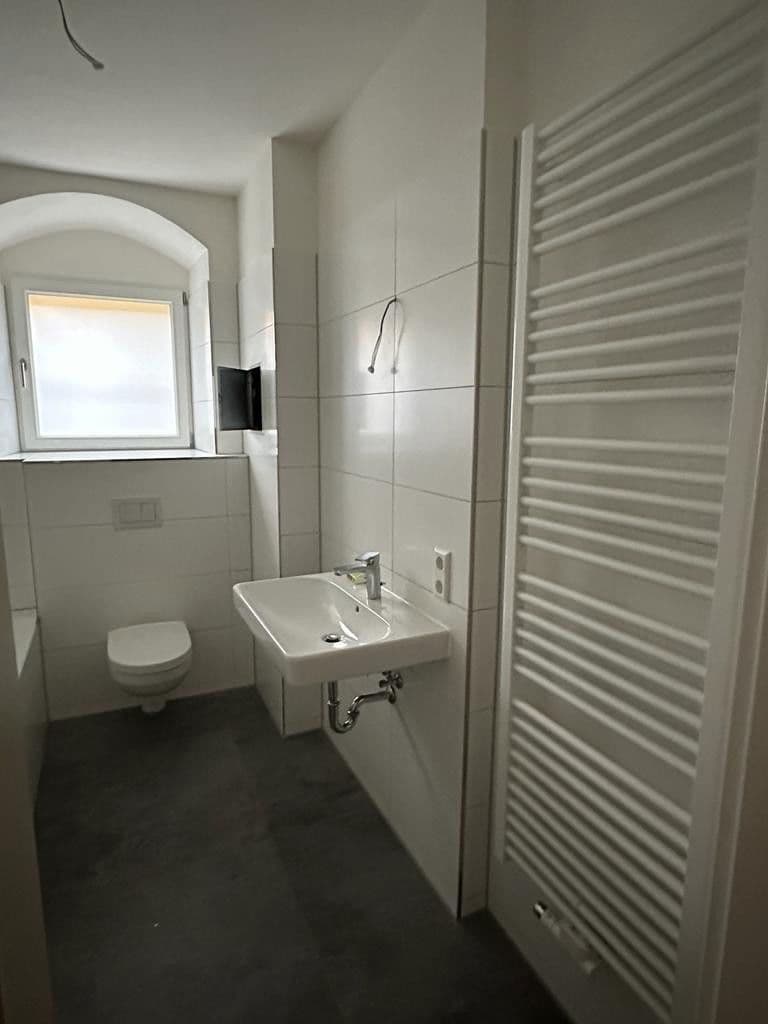 Prenájom bytu 4-izbový 105 m², Schlossegasse 3, Meißen, Sasko Prenájom bytu 4-izbový 105 m², Schlossegasse 3, Meißen, Sasko