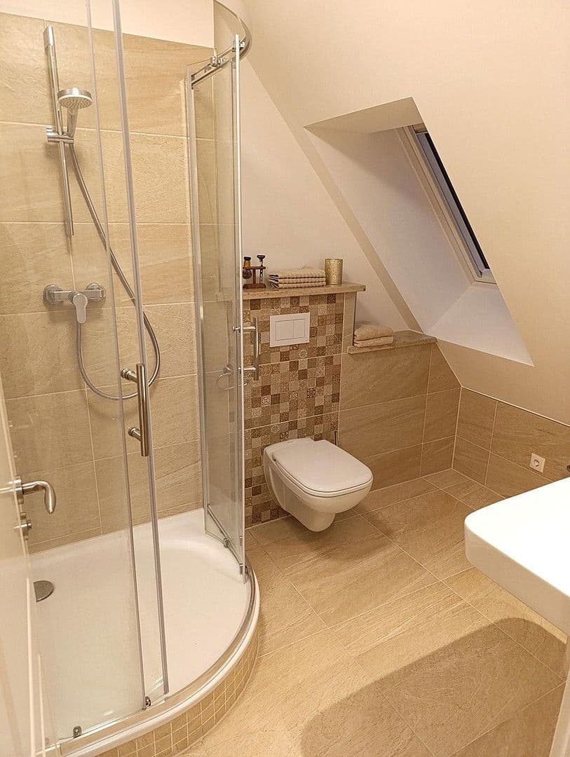 Prenájom bytu 3-izbový 59 m², Kiel, Šlezvicko-Holštajnsko Prenájom bytu 3-izbový 59 m², Kiel, Šlezvicko-Holštajnsko