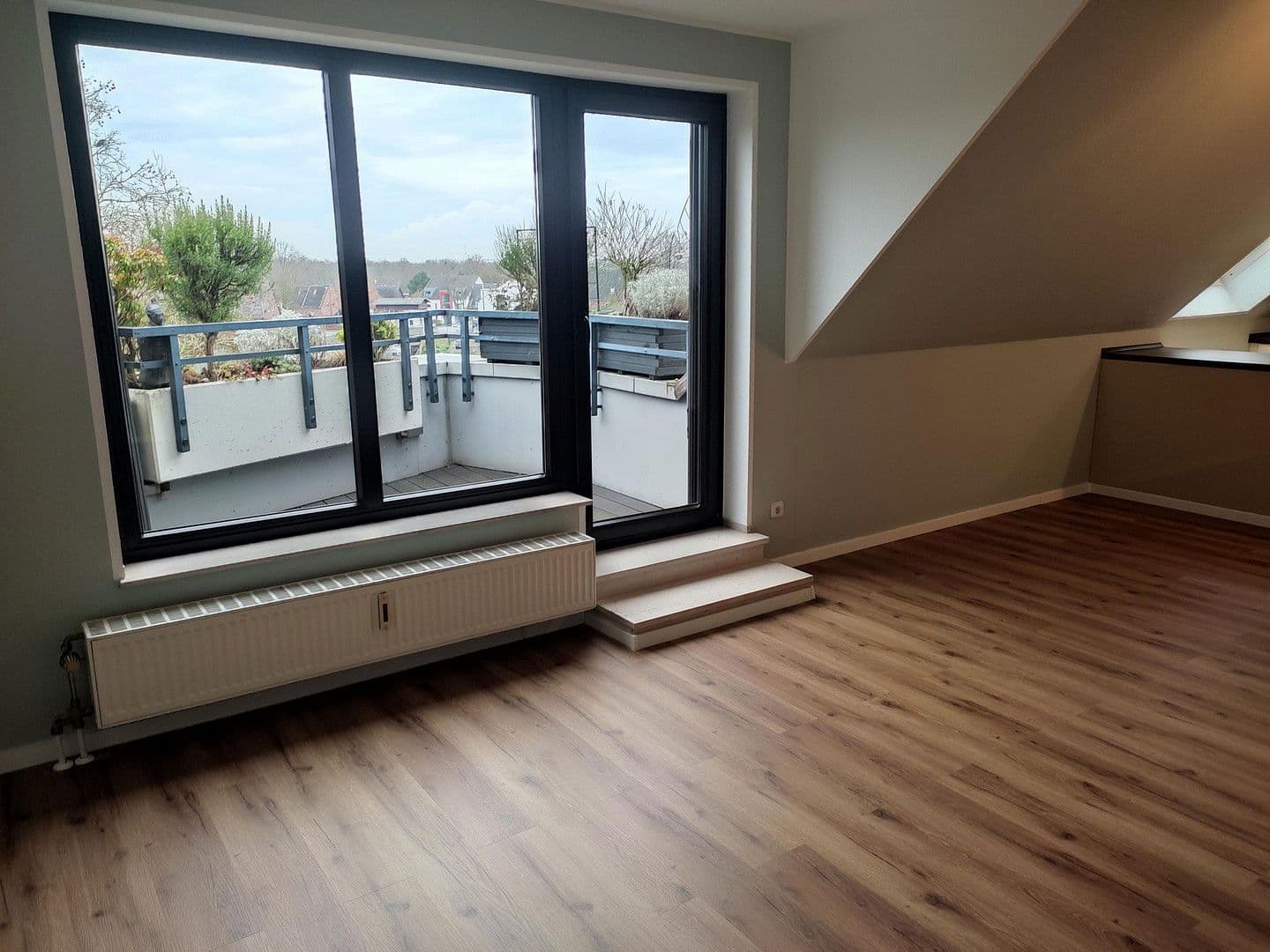 Prenájom bytu 2-izbový 80 m², Deutzer Straße 68, Neuss, Severné Porýnie - Westfálsko Prenájom bytu 2-izbový 80 m², Deutzer Straße 68, Neuss, Severné Porýnie - Westfálsko