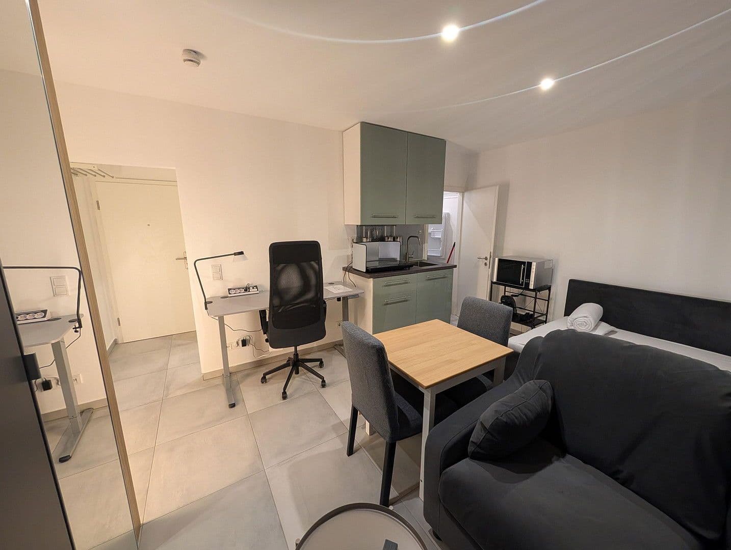 Prenájom bytu 1-izbový 23 m², Düsseldorf, Severné Porýnie - Westfálsko Prenájom bytu 1-izbový 23 m², Düsseldorf, Severné Porýnie - Westfálsko