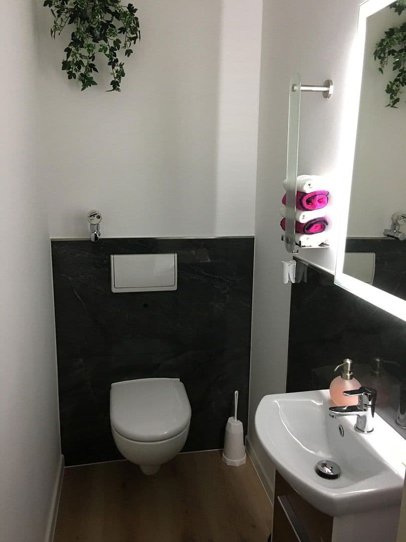 Prenájom bytu 3-izbový 69 m², Zwirnerweg 19, Haan, Severné Porýnie - Westfálsko Prenájom bytu 3-izbový 69 m², Zwirnerweg 19, Haan, Severné Porýnie - Westfálsko