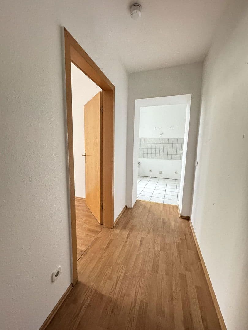 Prenájom bytu 3-izbový 70 m², Regerstr. 16, Solingen, Severné Porýnie - Westfálsko Prenájom bytu 3-izbový 70 m², Regerstr. 16, Solingen, Severné Porýnie - Westfálsko