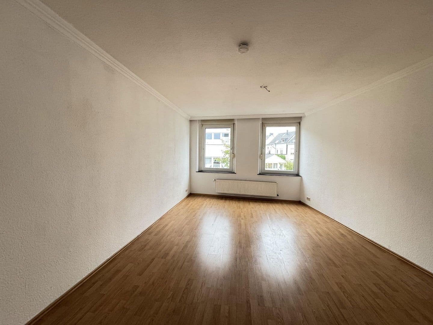 Prenájom bytu 3-izbový 70 m², Regerstr. 16, Solingen, Severné Porýnie - Westfálsko Prenájom bytu 3-izbový 70 m², Regerstr. 16, Solingen, Severné Porýnie - Westfálsko