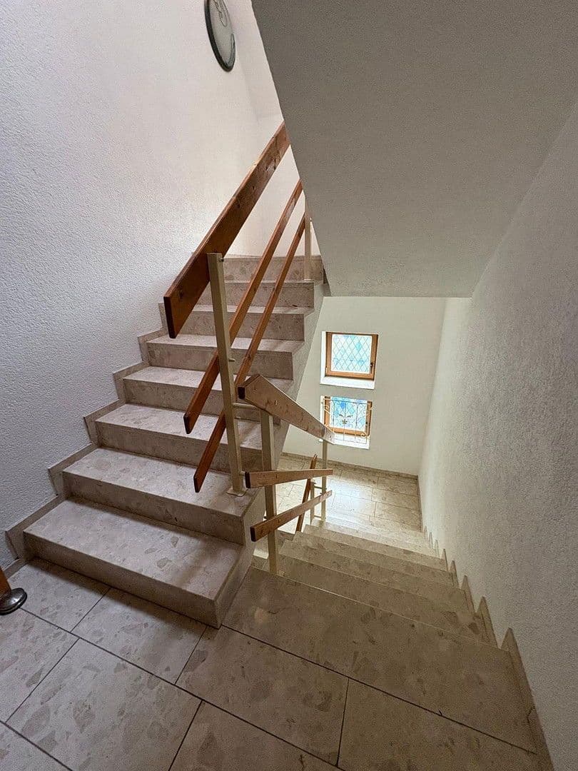 Predaj domu 1.040 m², pozemek 1.400 m², Hauptstraße 50, Bad Langensalza, Durínsko Predaj domu 1.040 m², pozemek 1.400 m², Hauptstraße 50, Bad Langensalza, Durínsko