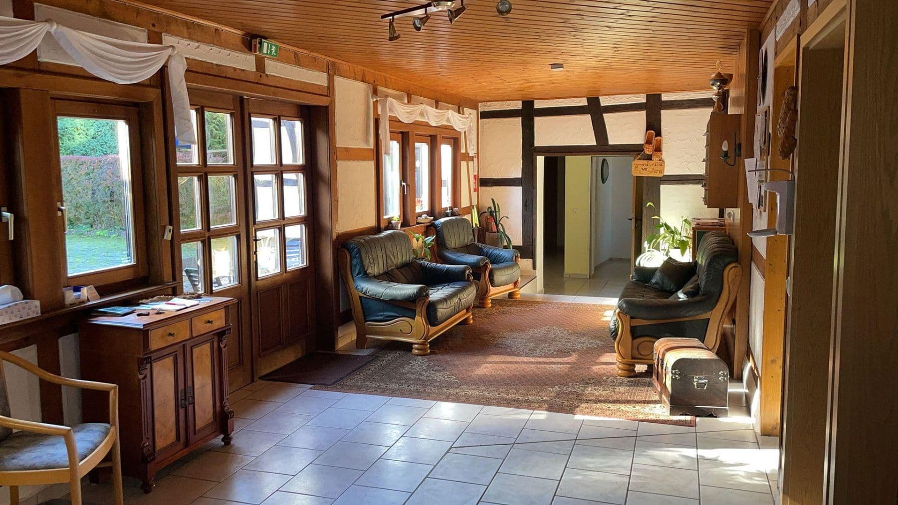 Predaj domu 1.040 m², pozemek 1.400 m², Hauptstraße 50, Bad Langensalza, Durínsko Predaj domu 1.040 m², pozemek 1.400 m², Hauptstraße 50, Bad Langensalza, Durínsko