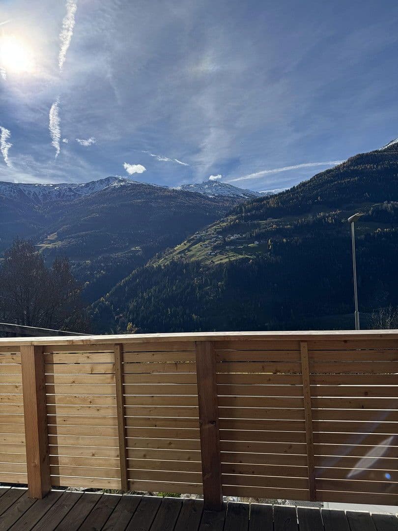 Predaj domu 128 m², pozemek 266 m², Fliess, Tirolsko Predaj domu 128 m², pozemek 266 m², Fliess, Tirolsko