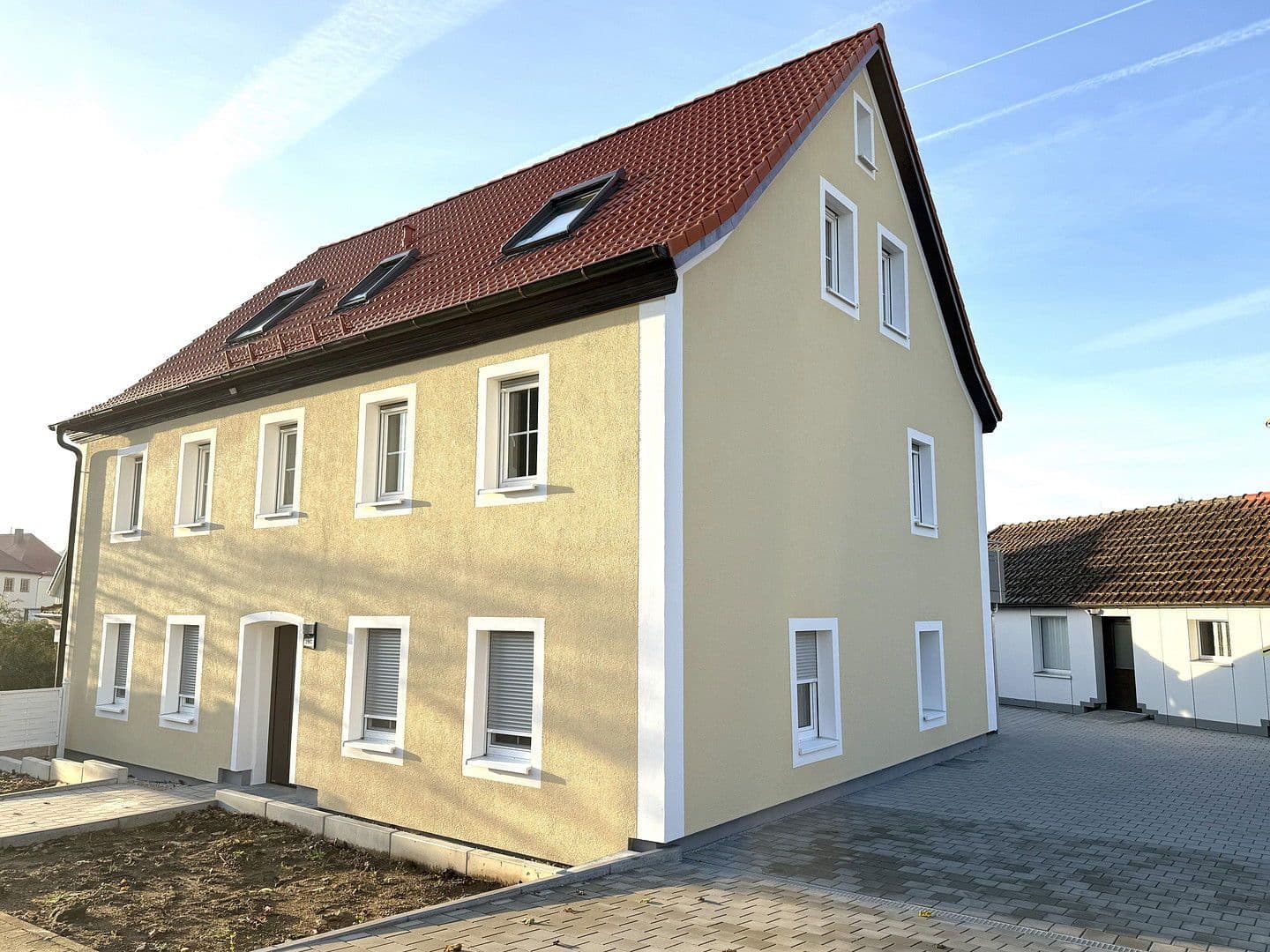 Prenájom bytu 4-izbový 140 m², Ellingen, Bavorsko Prenájom bytu 4-izbový 140 m², Ellingen, Bavorsko