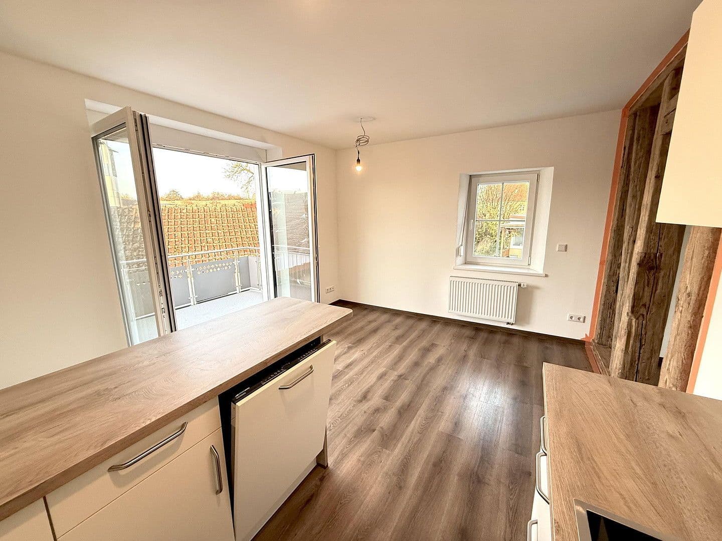 Prenájom bytu 4-izbový 140 m², Ellingen, Bavorsko Prenájom bytu 4-izbový 140 m², Ellingen, Bavorsko