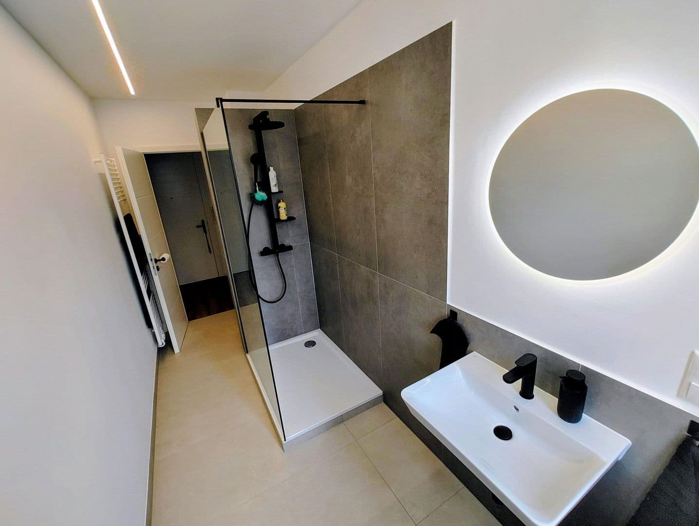 Predaj bytu 3-izbový 85 m², Kurveneck 2, Fuhlsbüttel, Hamburg Predaj bytu 3-izbový 85 m², Kurveneck 2, Fuhlsbüttel, Hamburg