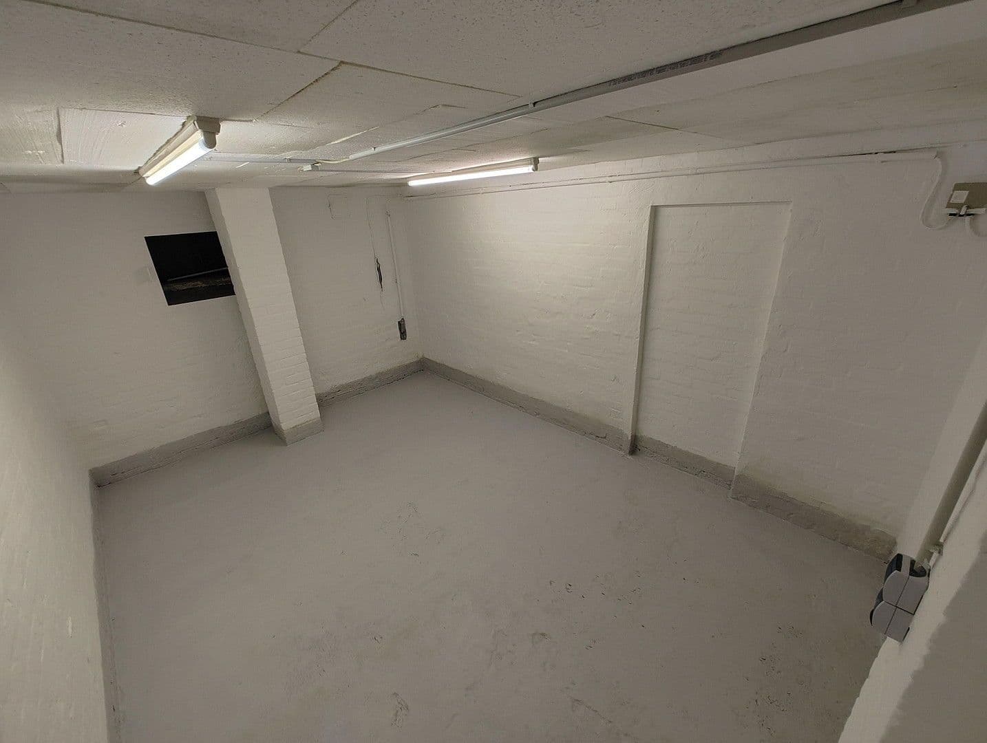 Predaj bytu 3-izbový 85 m², Kurveneck 2, Fuhlsbüttel, Hamburg Predaj bytu 3-izbový 85 m², Kurveneck 2, Fuhlsbüttel, Hamburg