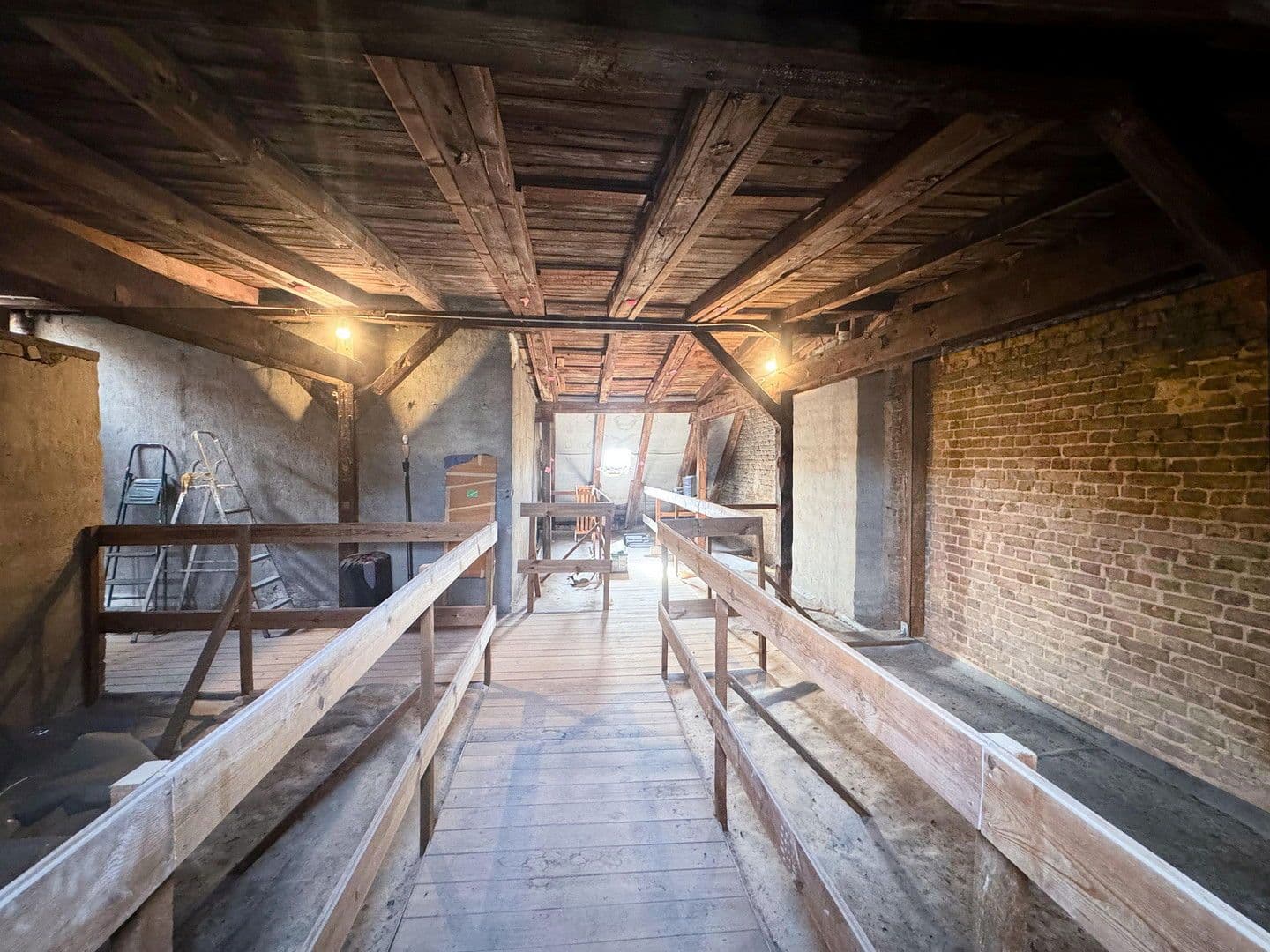 Predaj bytu 6-izbový 190 m², Berlin, Berlín Predaj bytu 6-izbový 190 m², Berlin, Berlín