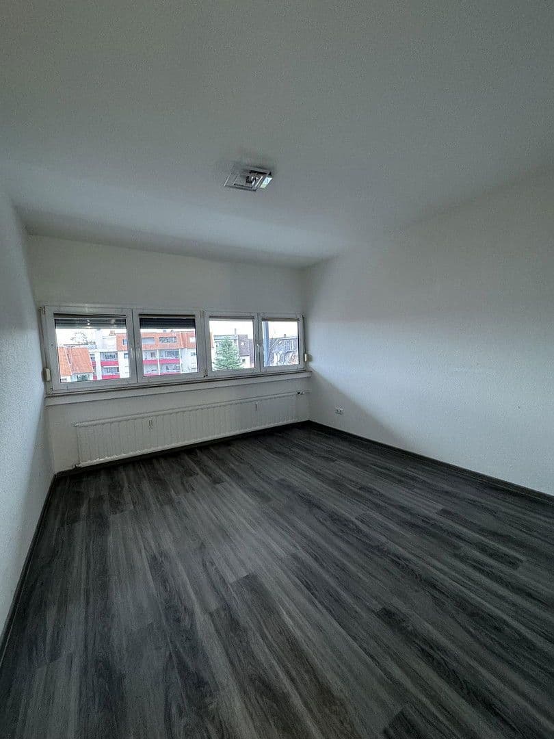 Prenájom bytu 2-izbový 48 m², Eckermannstraße 61, Ludwigshafen am Rhein, Porýnie-Falcko Prenájom bytu 2-izbový 48 m², Eckermannstraße 61, Ludwigshafen am Rhein, Porýnie-Falcko