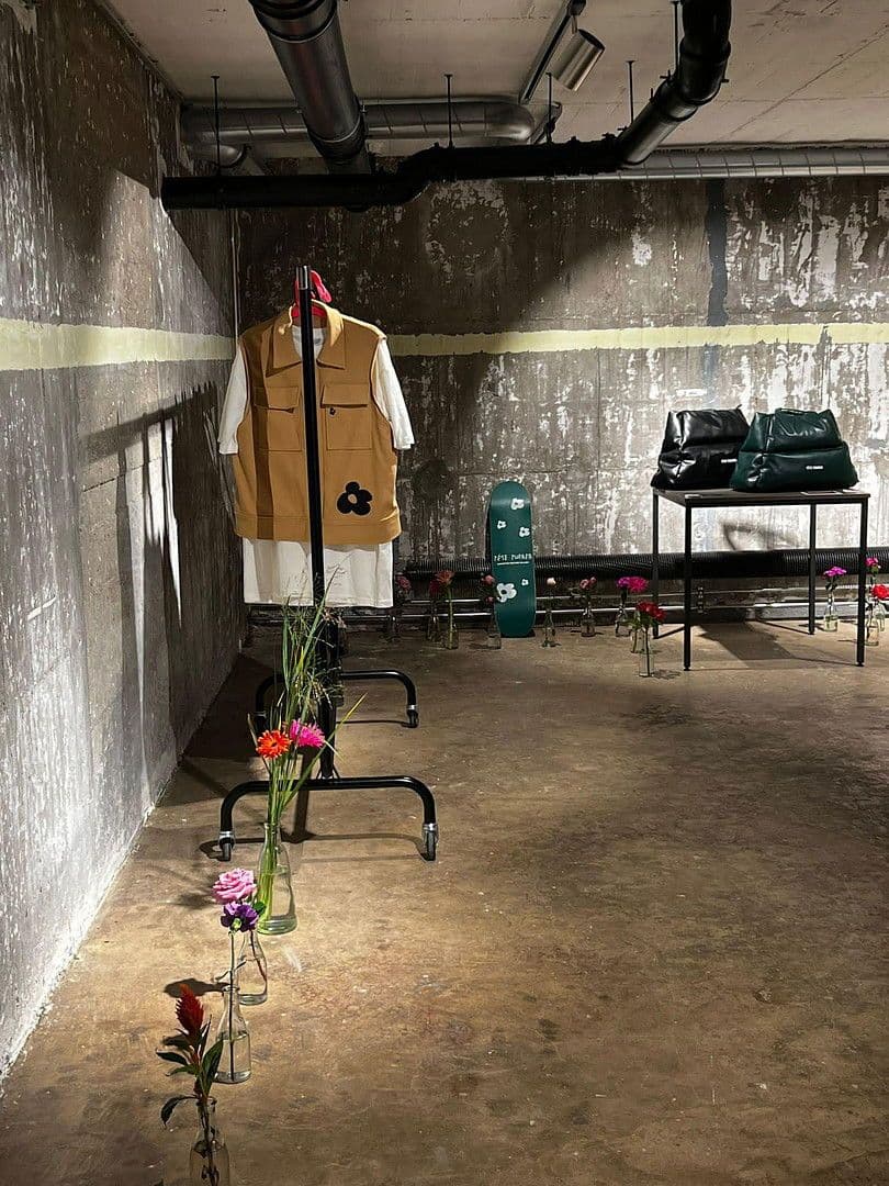 Prenájom kancelárie 193 m², Aachenerstraße 39a, Düsseldorf, Severné Porýnie - Westfálsko Prenájom kancelárie 193 m², Aachenerstraße 39a, Düsseldorf, Severné Porýnie - Westfálsko