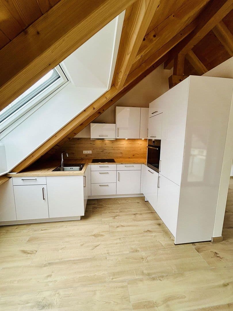 Prenájom bytu 3-izbový 81 m², Münchner Str. 2, Wolfratshausen, Bavorsko Prenájom bytu 3-izbový 81 m², Münchner Str. 2, Wolfratshausen, Bavorsko