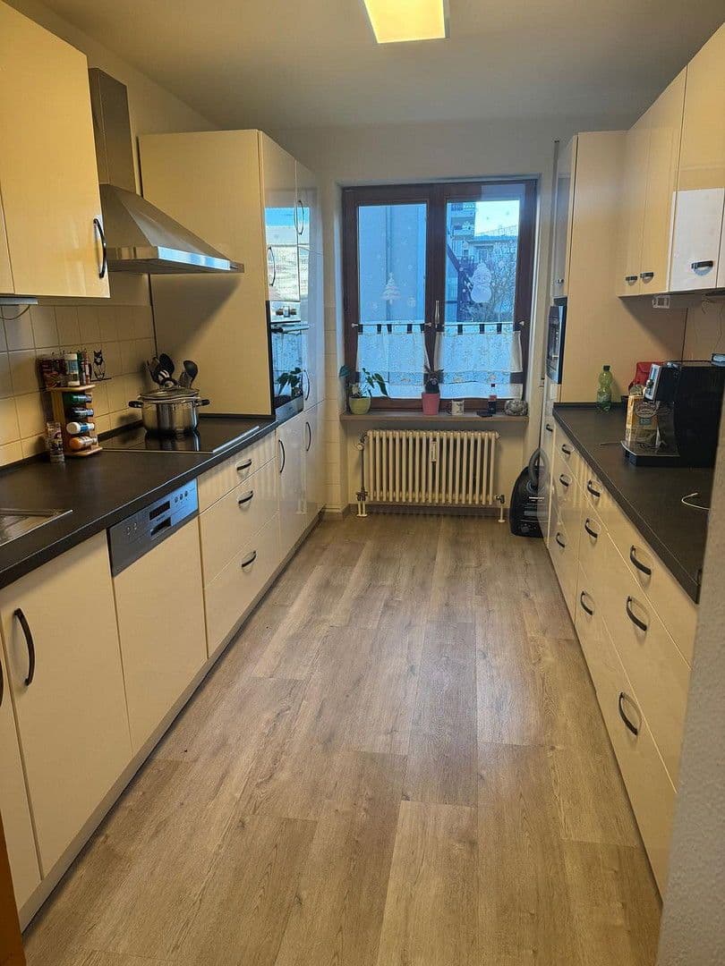 Prenájom bytu 2-izbový 71 m², Augsburg, Bavorsko Prenájom bytu 2-izbový 71 m², Augsburg, Bavorsko