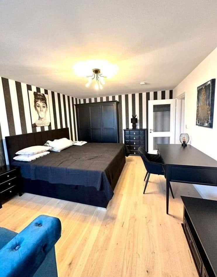 Prenájom bytu 20 m², Eduard-Spranger-Str. 24, München, Bavorsko Prenájom bytu 20 m², Eduard-Spranger-Str. 24, München, Bavorsko