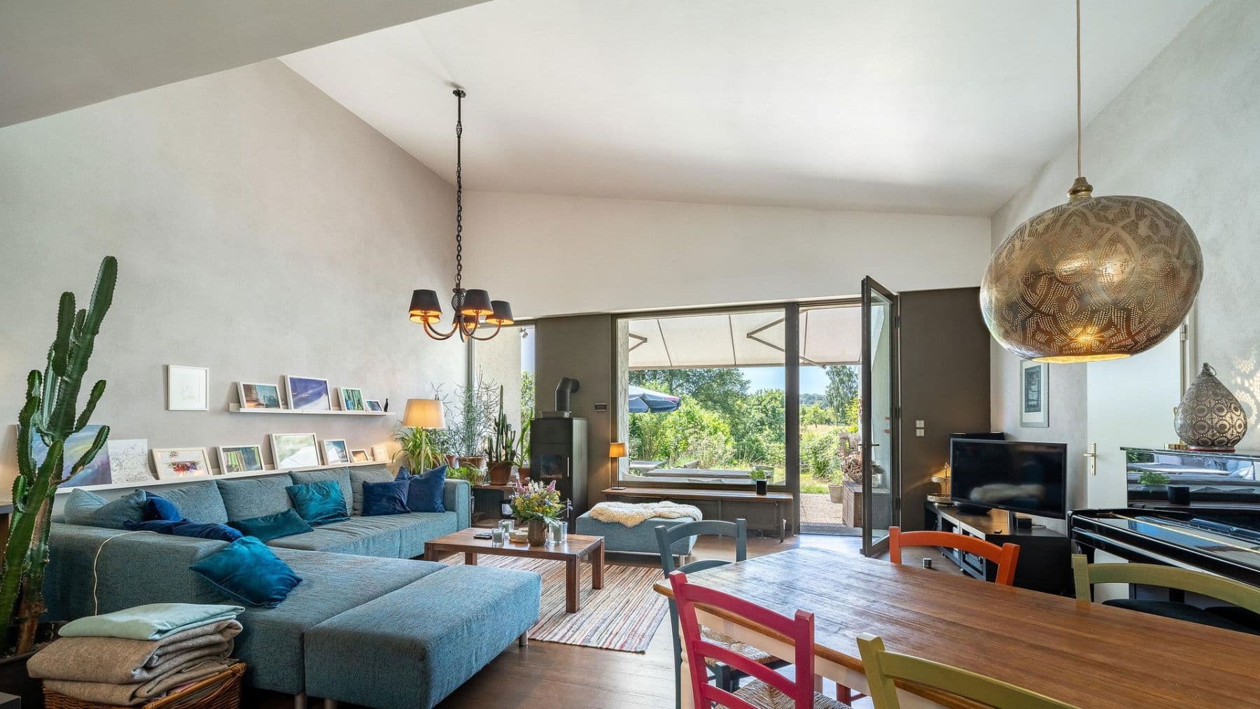 Predaj domu 389 m², pozemek 3.076 m², Daimlerstr. 14, Taunusstein, Hesensko Predaj domu 389 m², pozemek 3.076 m², Daimlerstr. 14, Taunusstein, Hesensko