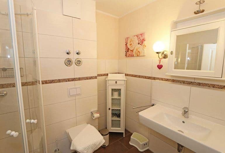 Predaj bytu 2-izbový 46 m², Wilhelmstraße 15, Sellin, Meklenbursko-Predpomoransko Predaj bytu 2-izbový 46 m², Wilhelmstraße 15, Sellin, Meklenbursko-Predpomoransko