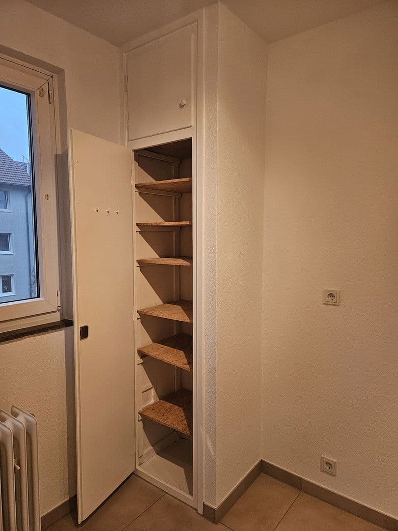 Prenájom bytu 3-izbový 78 m², Wiesbaden, Hesensko Prenájom bytu 3-izbový 78 m², Wiesbaden, Hesensko