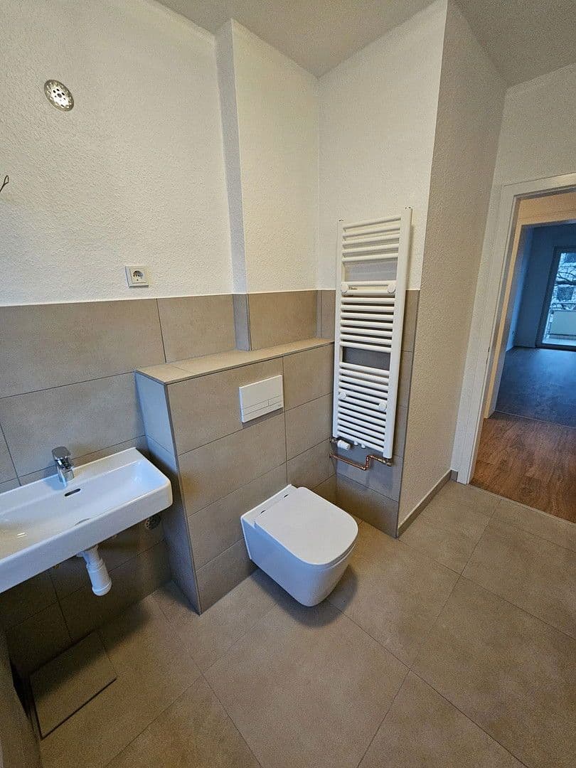 Prenájom bytu 3-izbový 78 m², Wiesbaden, Hesensko Prenájom bytu 3-izbový 78 m², Wiesbaden, Hesensko