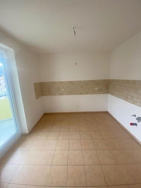 Prenájom bytu 2-izbový 70 m², Badstraße 5A, Bad Elster, Sasko Prenájom bytu 2-izbový 70 m², Badstraße 5A, Bad Elster, Sasko