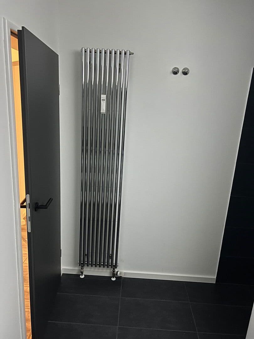 Prenájom bytu 3-izbový 114 m², Bremen, Brémy Prenájom bytu 3-izbový 114 m², Bremen, Brémy