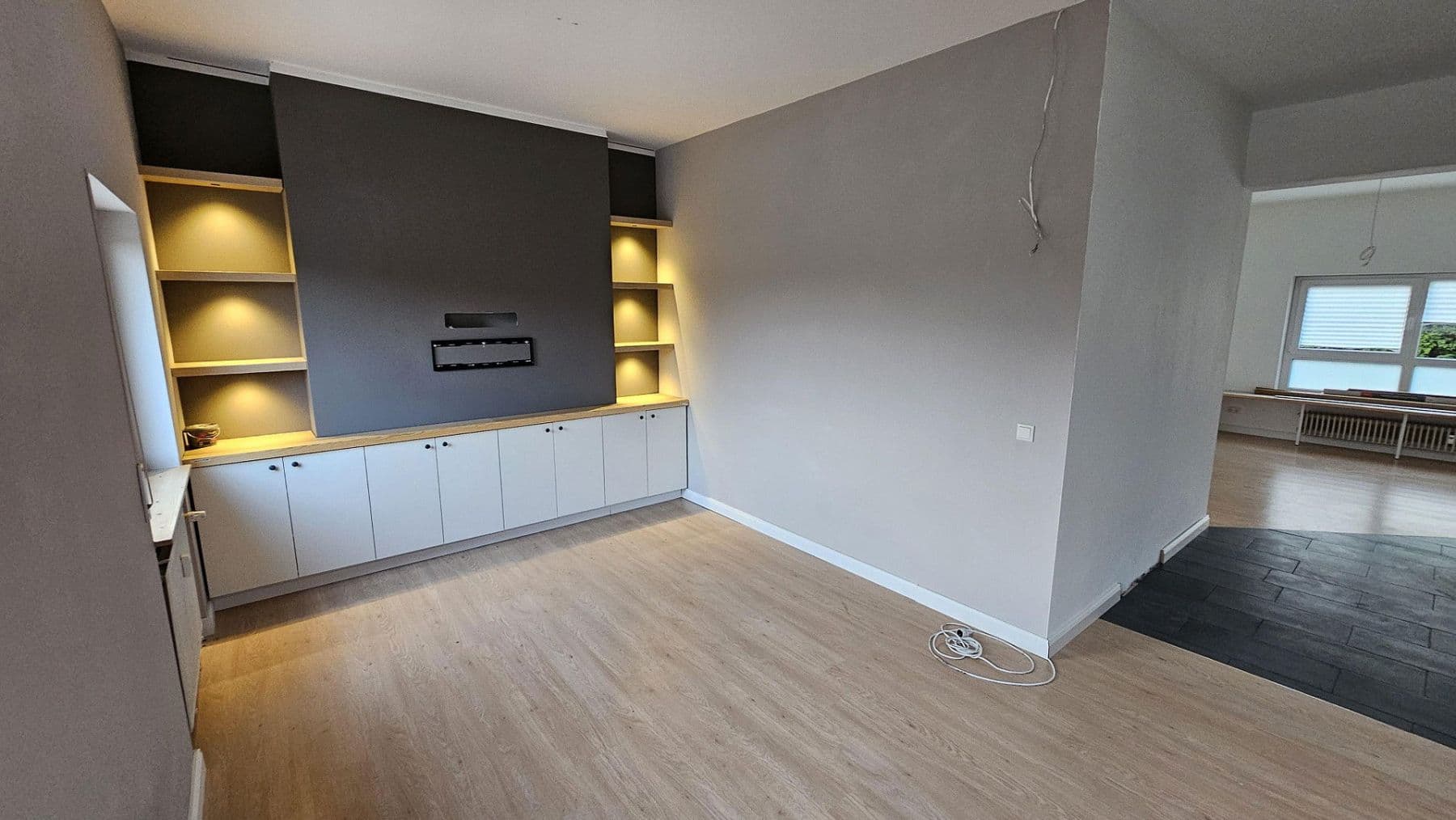 Prenájom bytu 4-izbový 118 m², Grävenwiesbach, Hesensko Prenájom bytu 4-izbový 118 m², Grävenwiesbach, Hesensko