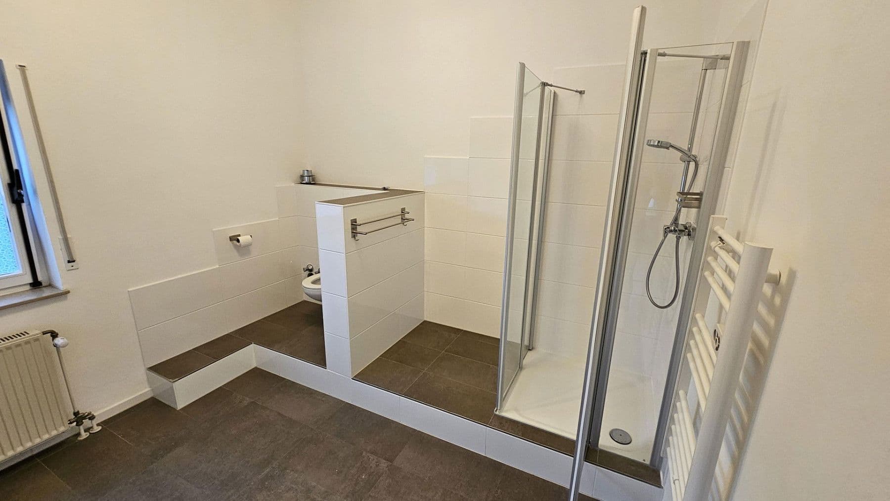 Prenájom bytu 4-izbový 118 m², Grävenwiesbach, Hesensko Prenájom bytu 4-izbový 118 m², Grävenwiesbach, Hesensko