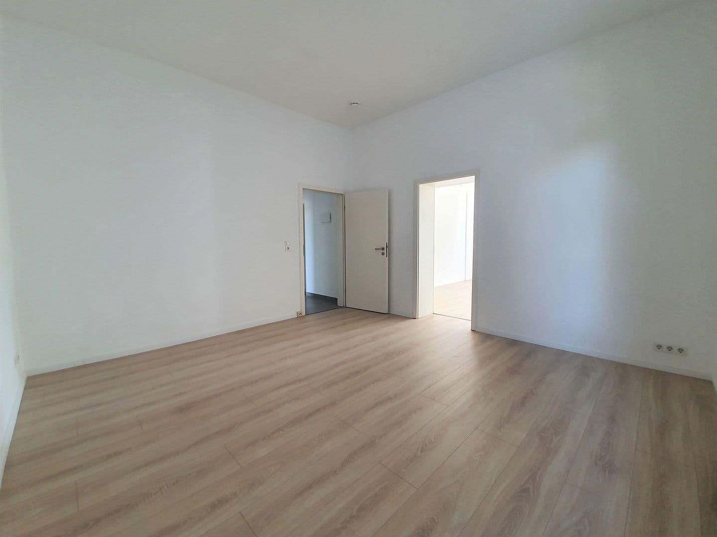 Prenájom bytu 2-izbový 58 m², Lindenstraße 32, Velten, Brandenbursko Prenájom bytu 2-izbový 58 m², Lindenstraße 32, Velten, Brandenbursko