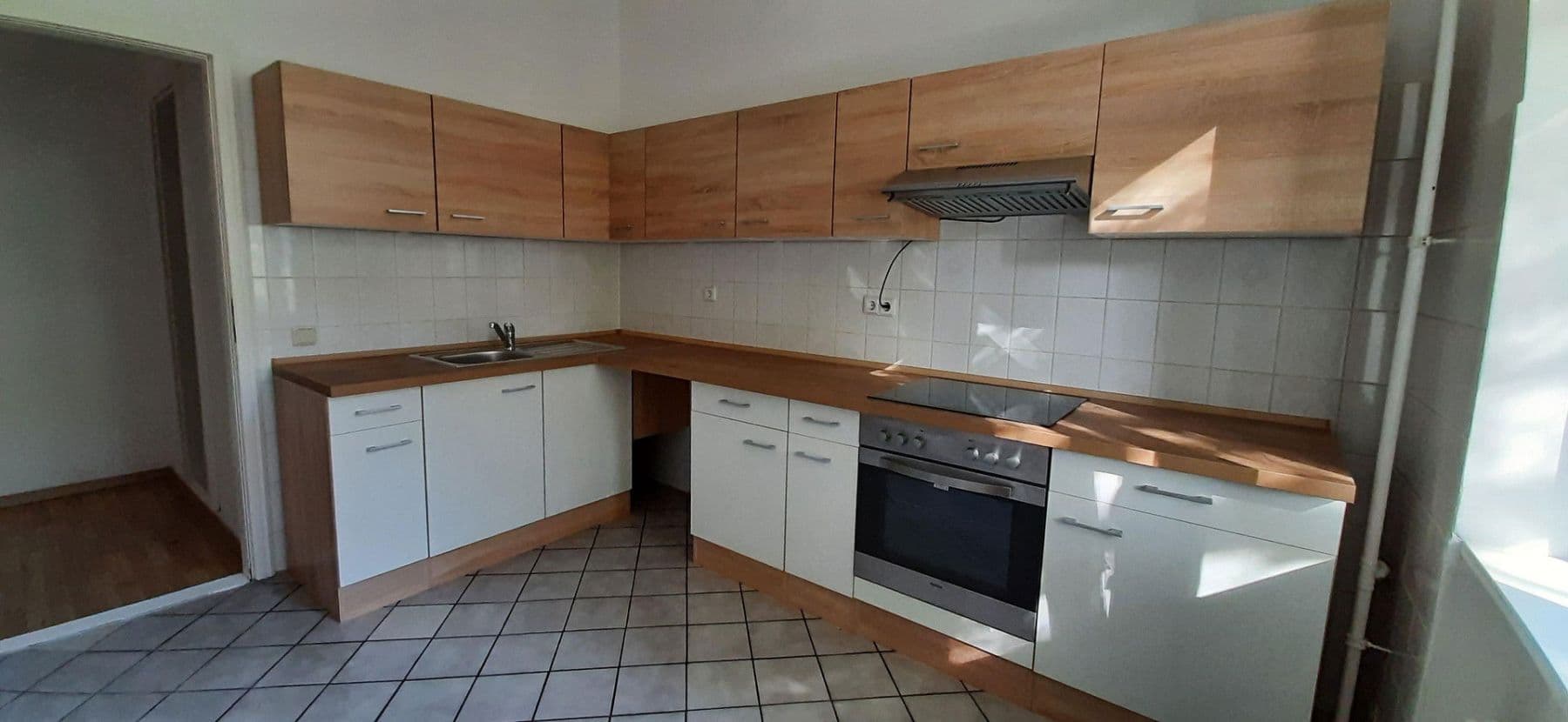 Prenájom bytu 3-izbový 68 m², Ringbahnstr. 27, Berlin, Berlín Prenájom bytu 3-izbový 68 m², Ringbahnstr. 27, Berlin, Berlín